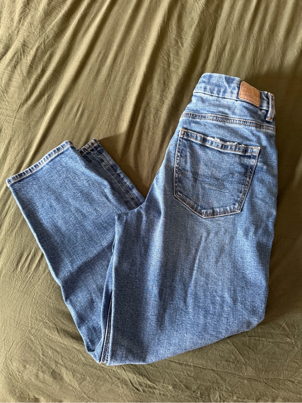 American Eagle Outfitters Light Blue Cropped Women's Jeans